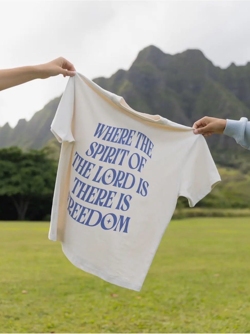 Elevated Faith Freedom Short Sleeve Tee in Cream with Blue Print
